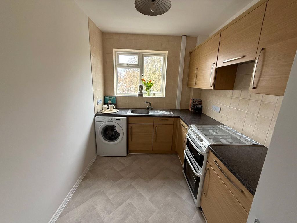 Property photo 3 of 5 Picture No. 04