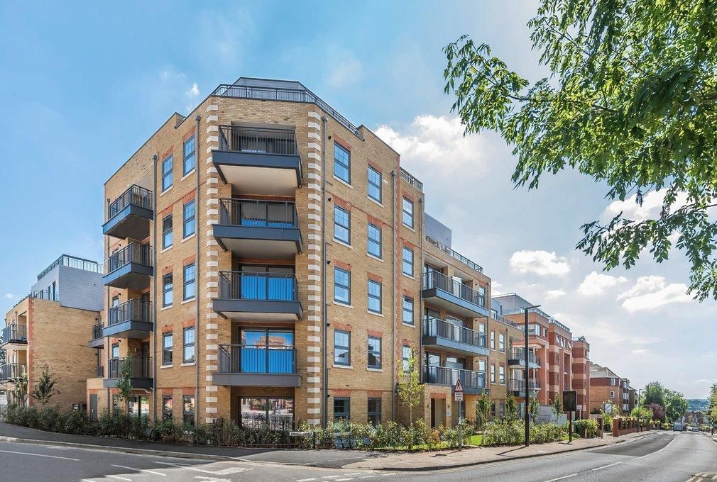 Property photo 1 of 11