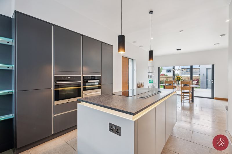 Property photo 3 of 44 Photo 1