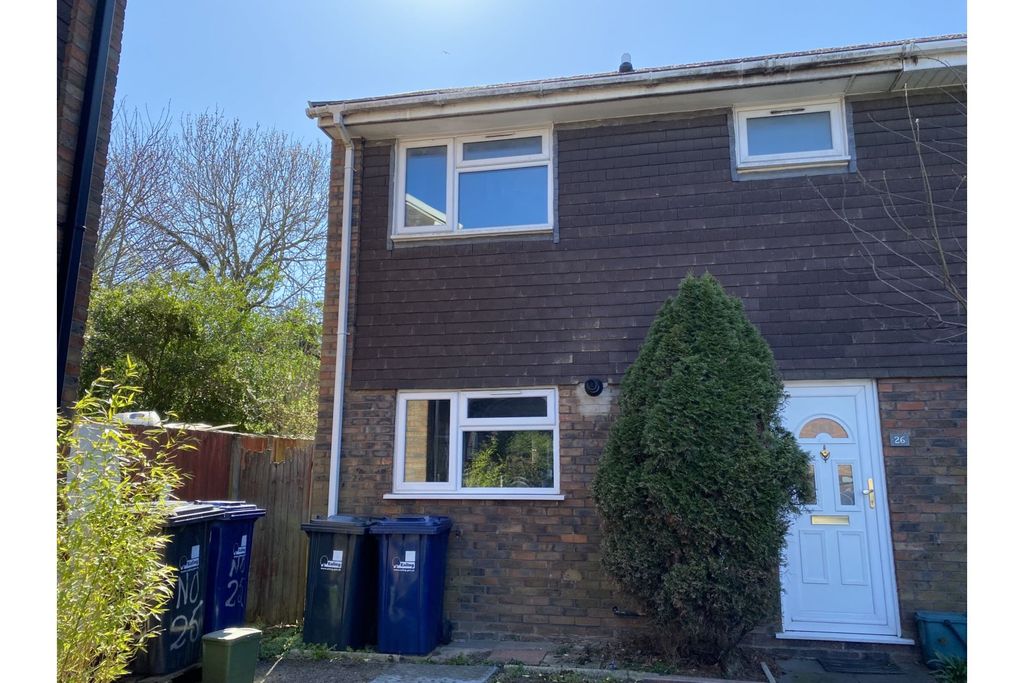 Property photo 1 of 11 Front