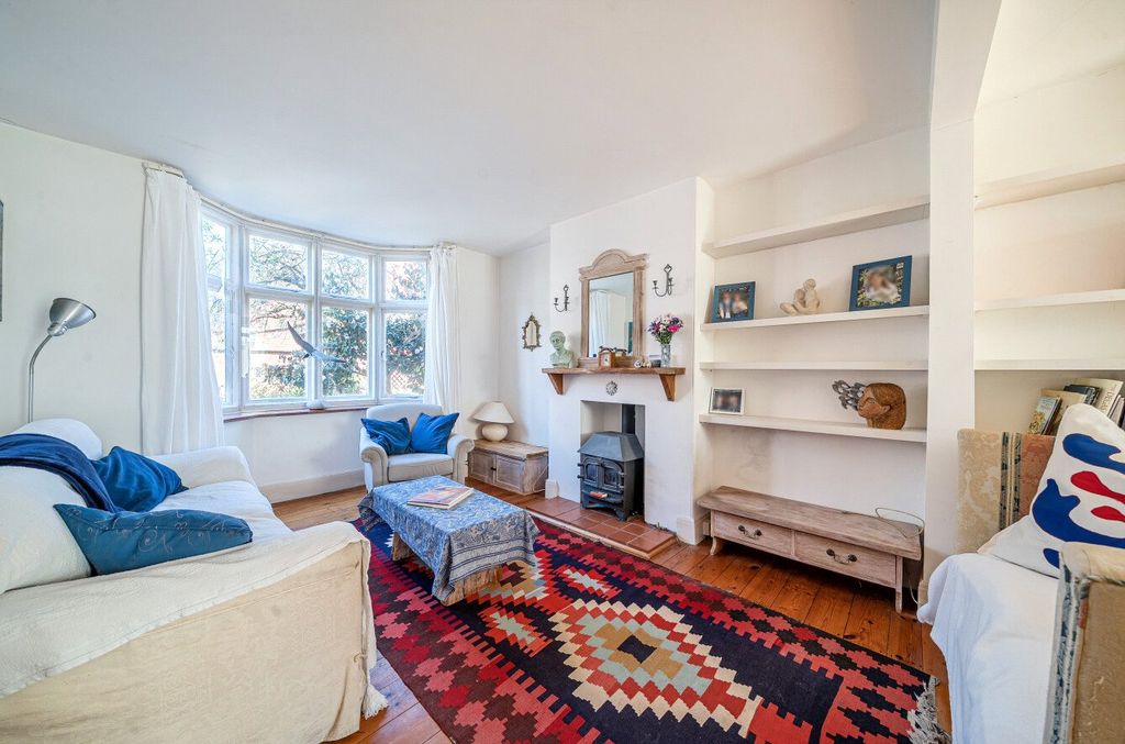 Property photo 3 of 12 Sitting Room