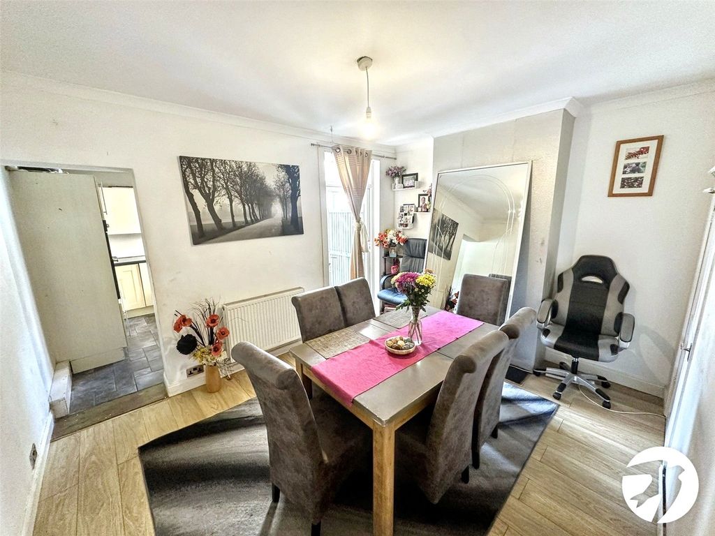 Property photo 3 of 8 Dining Room