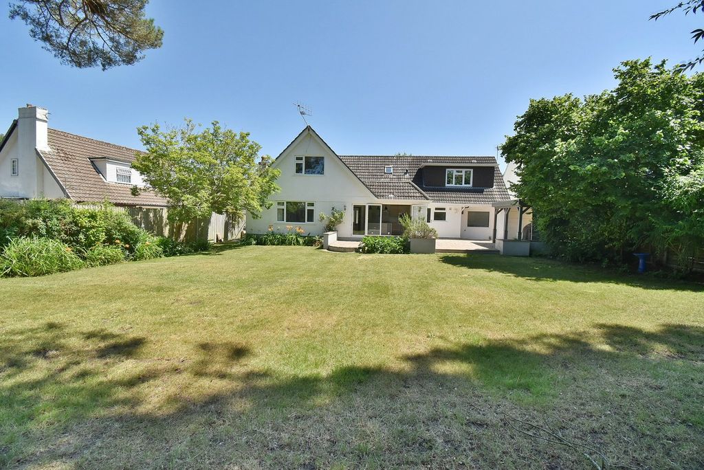 Property photo 3 of 26
