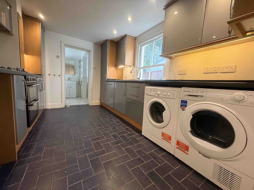 Property photo 2 of 10 Gallery