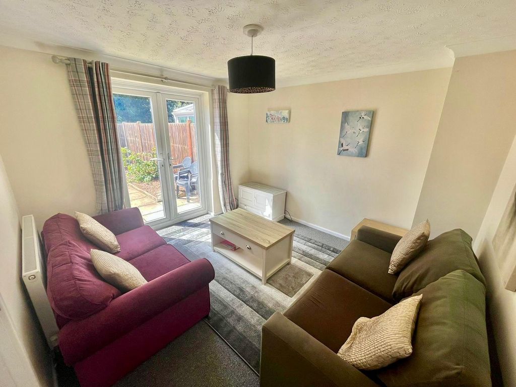 Property photo 3 of 12 Image