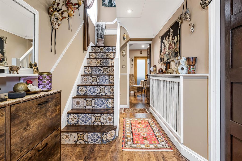 Property photo 3 of 27 50_72394.Jpg