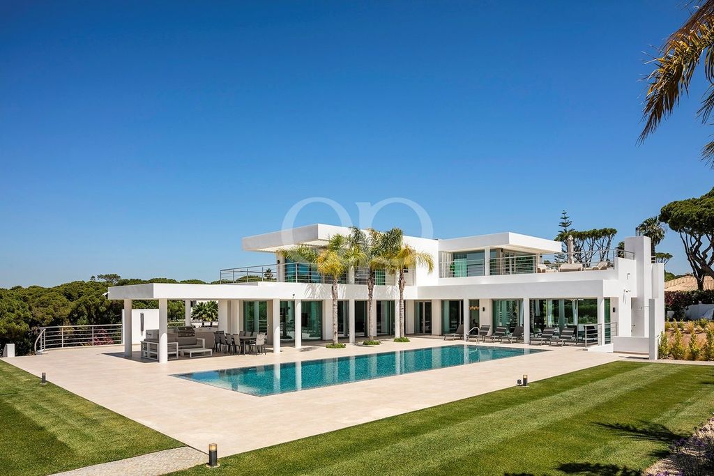 Property photo 1 of 46 Contemporary Villa Near Quinta Do Lago