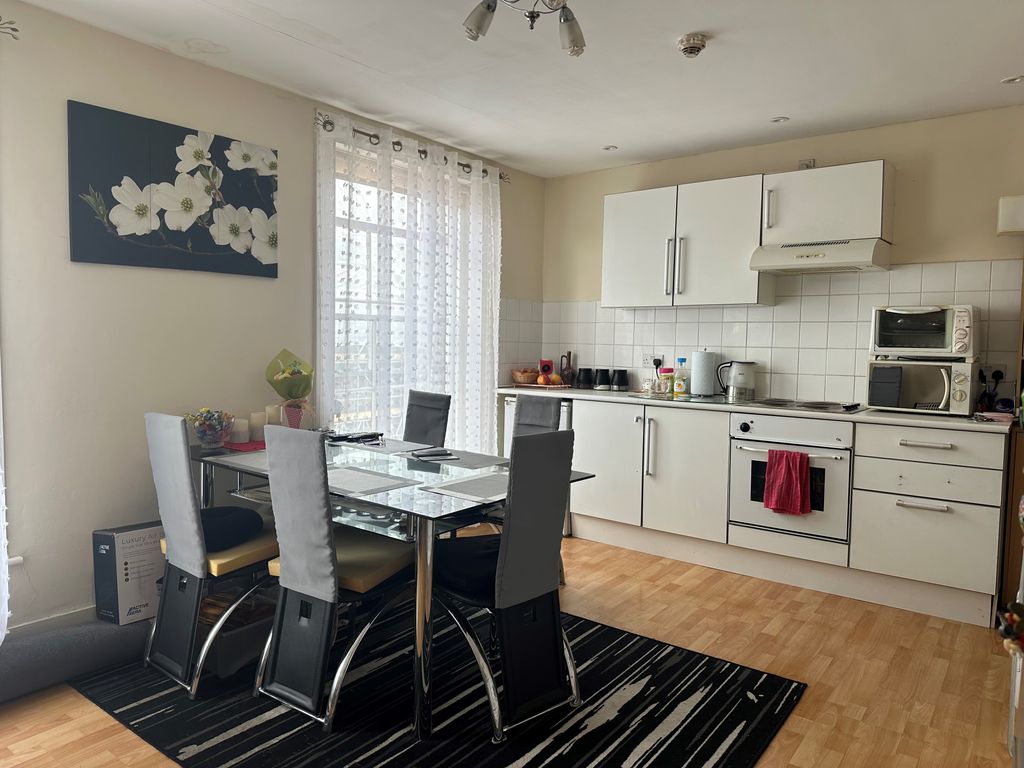 Property photo 2 of 4