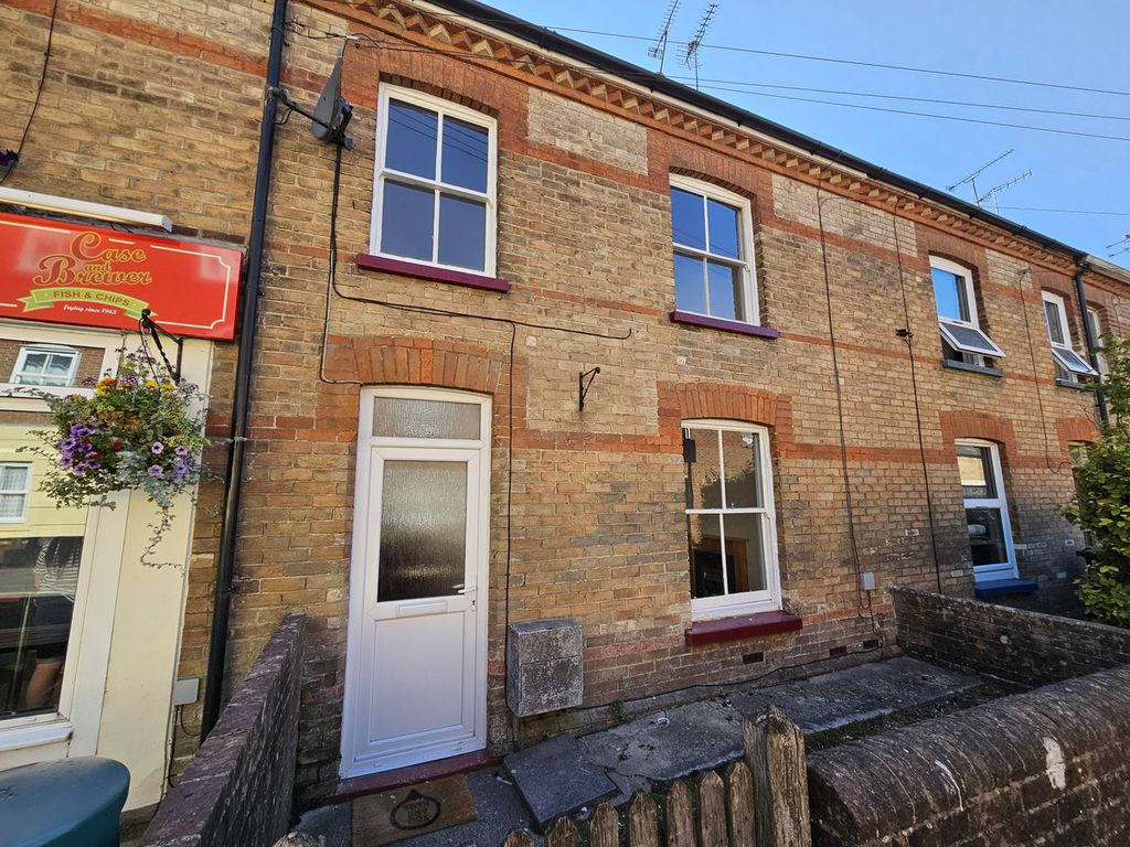 Property photo 2 of 10