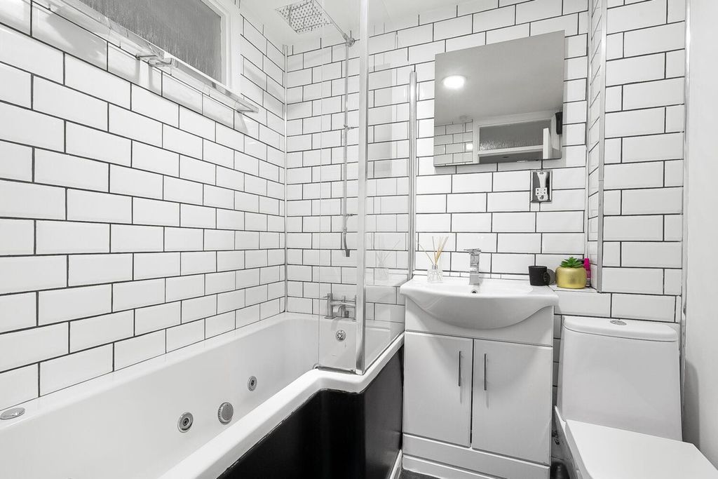 Property photo 2 of 8 R2A0110-5-1500x1000.Jpg