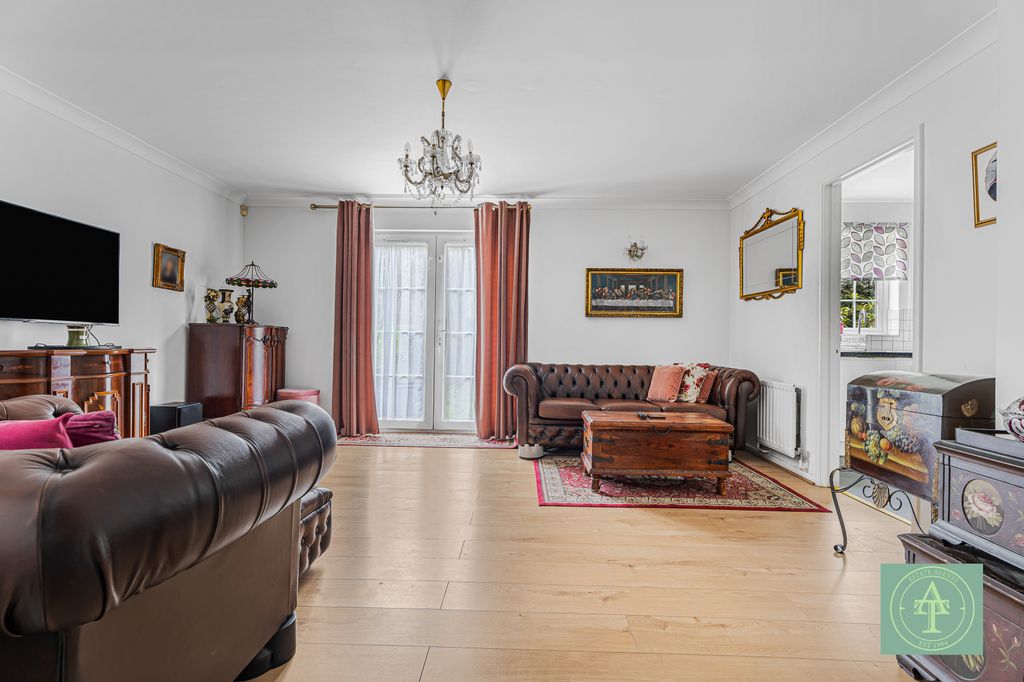 Property photo 2 of 16 Gallery