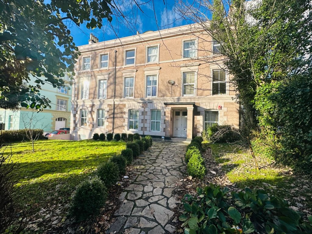 Property photo 1 of 10 Front Elevation