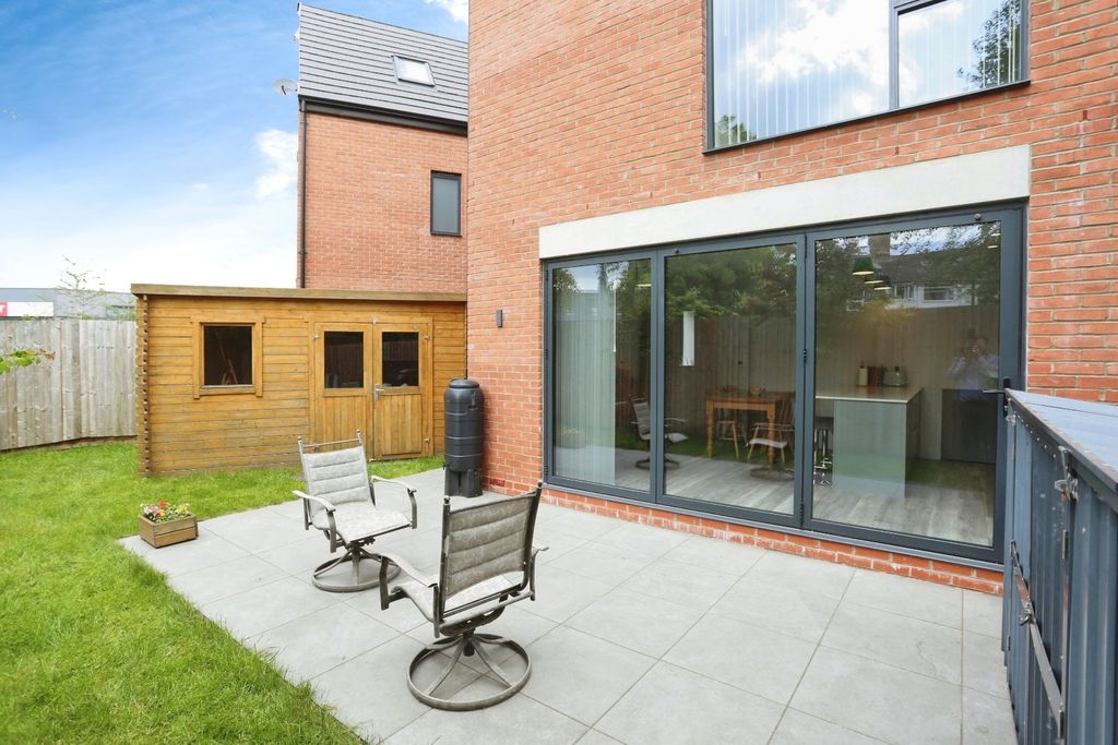 Property photo 2 of 25 Picture No. 25
