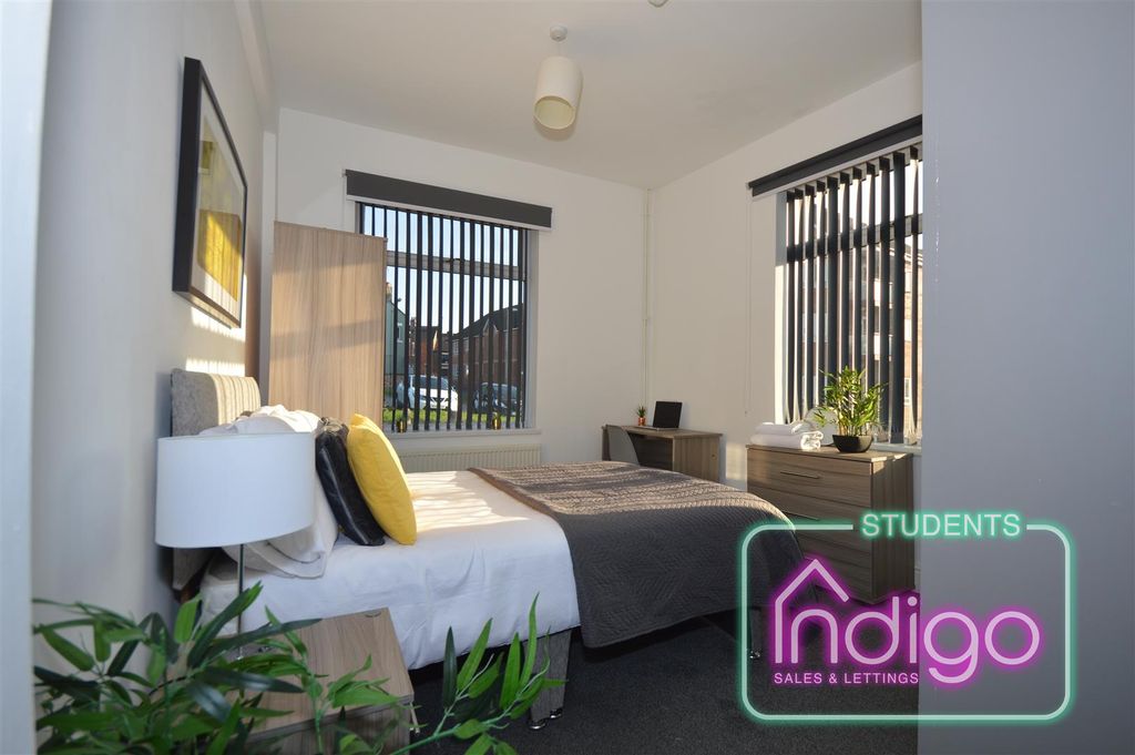 Property photo 1 of 30 Hassell_St_(98).Jpg