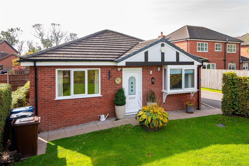 Property photo 1 of 14 Front Exterior