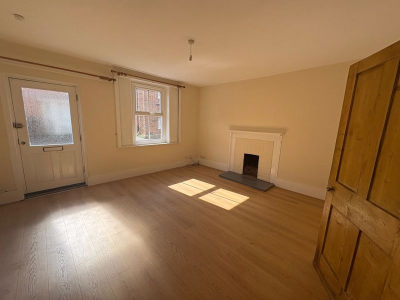 Property photo 3 of 14 Photo 24