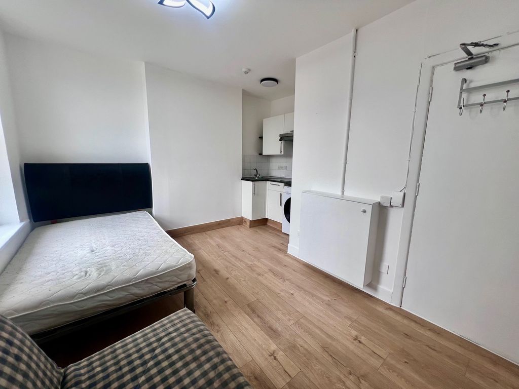 Property photo 1 of 5