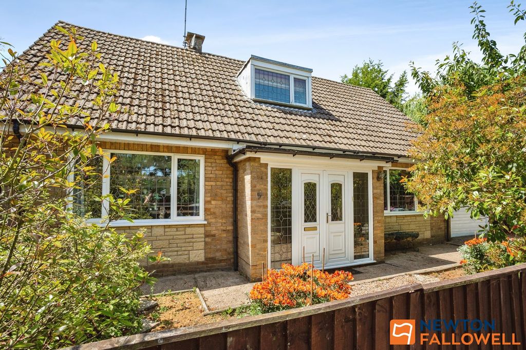 Property photo 1 of 34