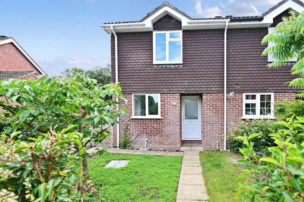 Property photo 1 of 14 Photo 9