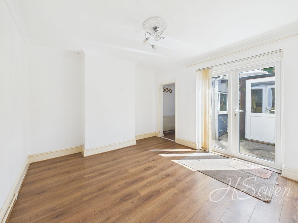 Property photo 3 of 14 Photo 13