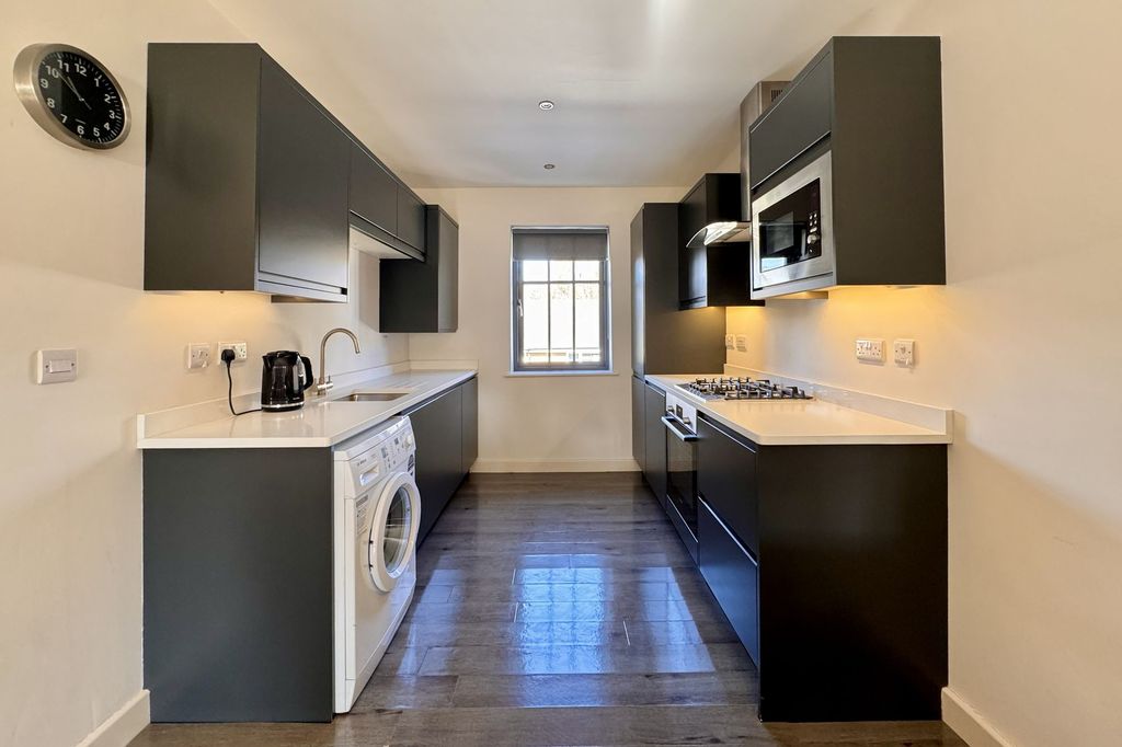 Additional image 8 of 2 bed flat for saleSamuel Wood Close, Glossop SK13