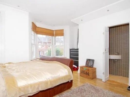 Property photo 3 of 7