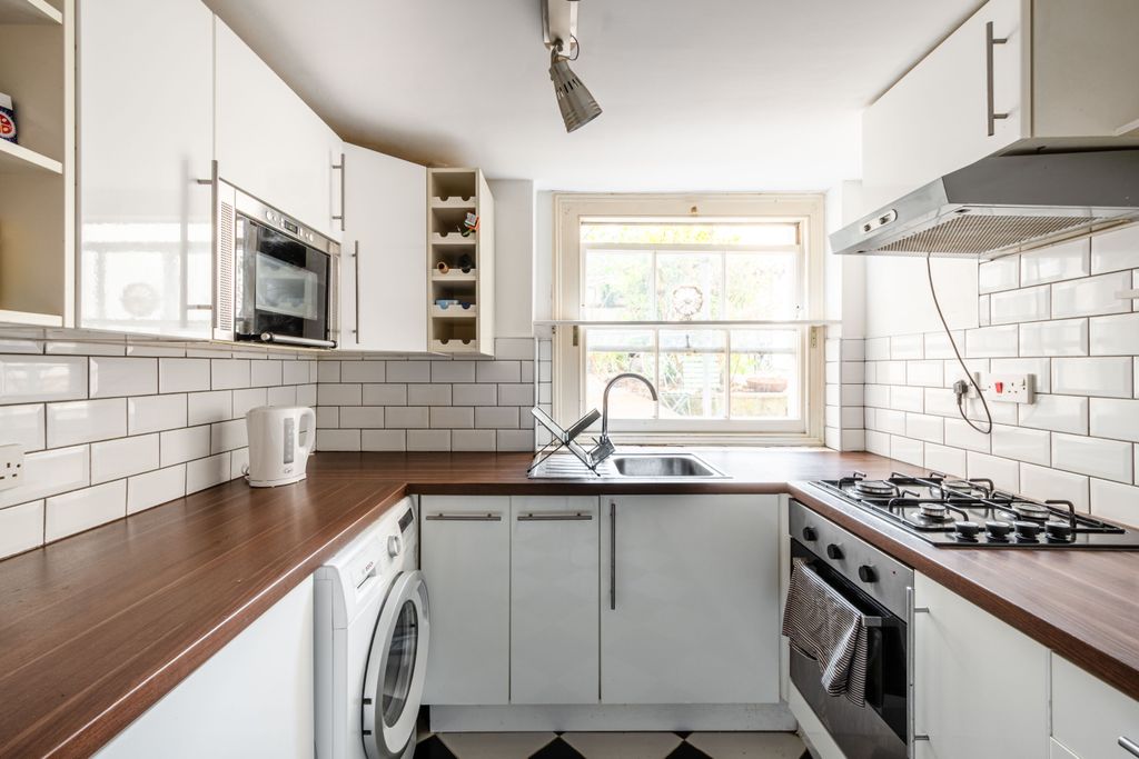 Property photo 2 of 7 2