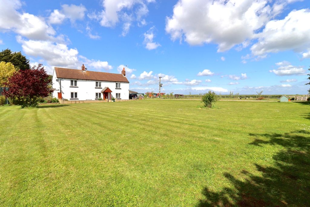 Property photo 1 of 49 Img_0723