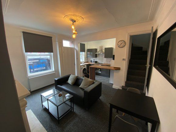 Property photo 3 of 16 7224325.Jpg