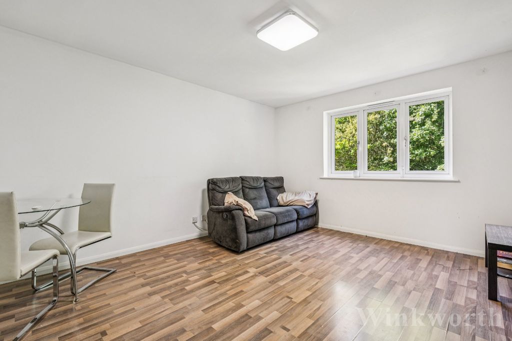 Property photo 2 of 10 Picture No. 05