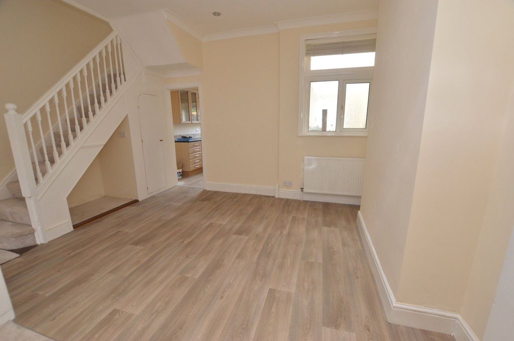 Property photo 3 of 15 Dining Room