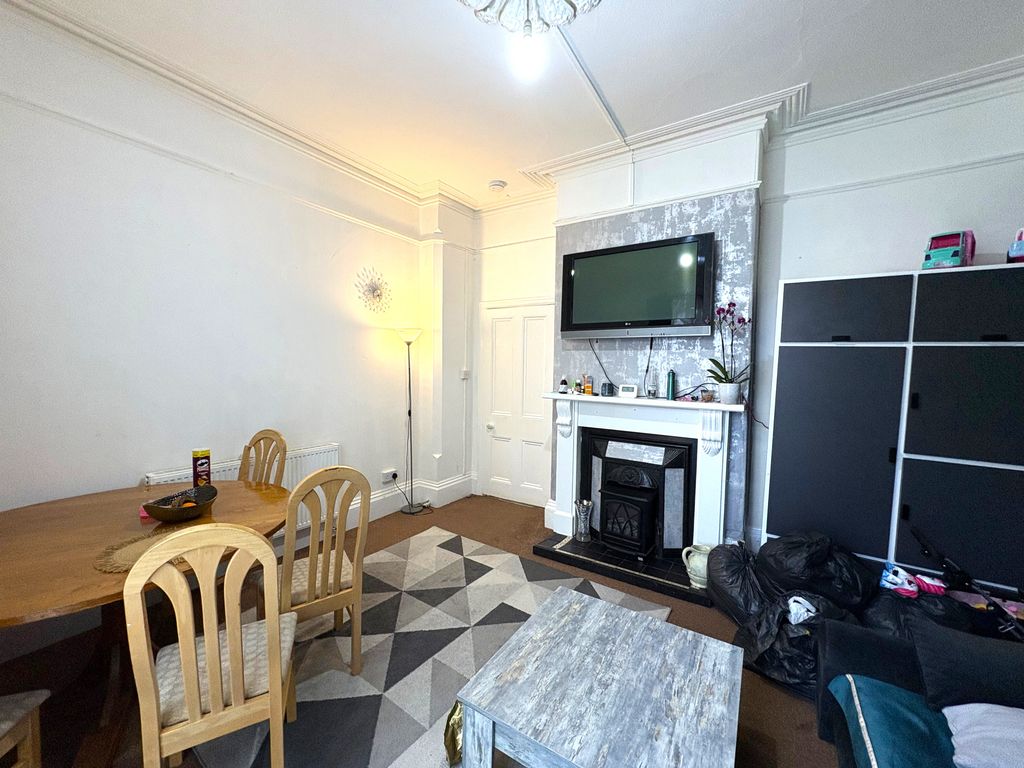 Property photo 2 of 9 Living Room