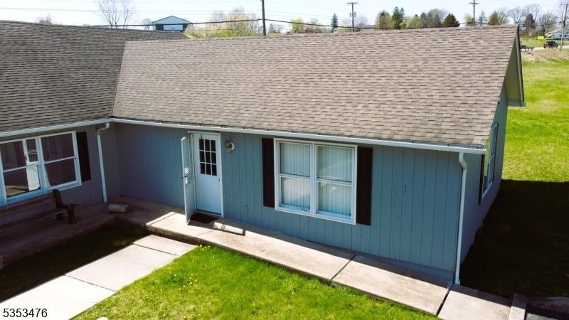 Property photo 3 of 8 <Alttext/>
