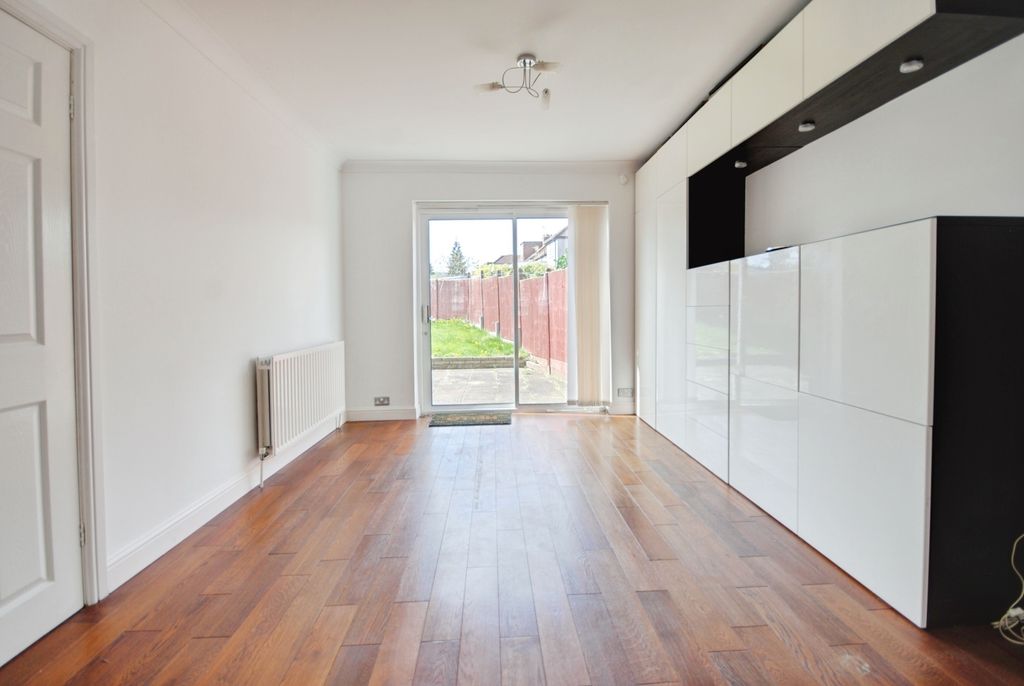 Property photo 2 of 9 Pbox-Img.Jpg