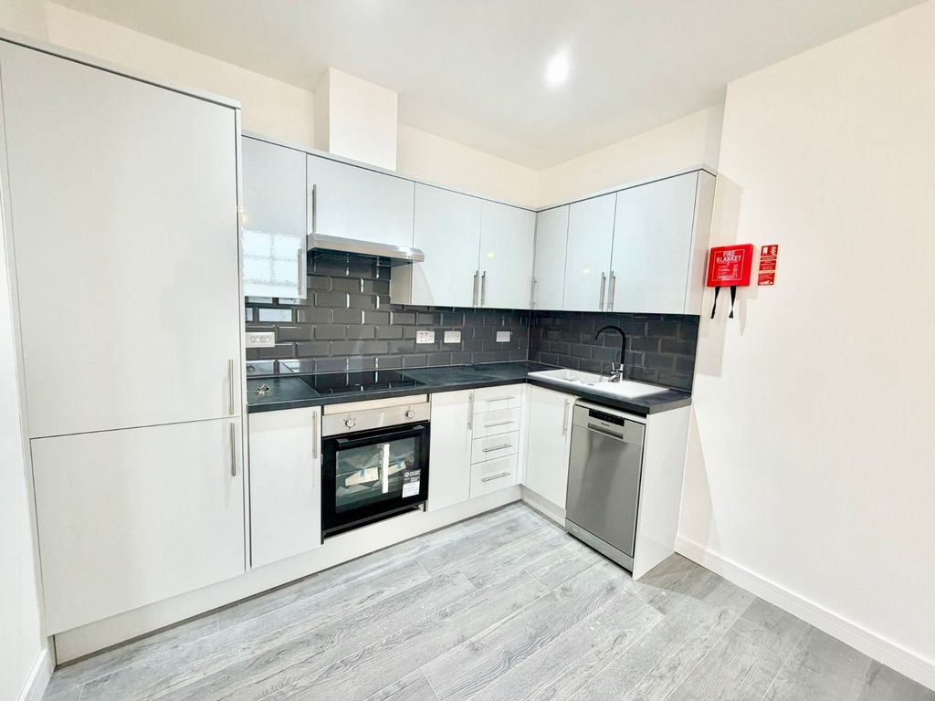 Property photo 2 of 9 Picture 2