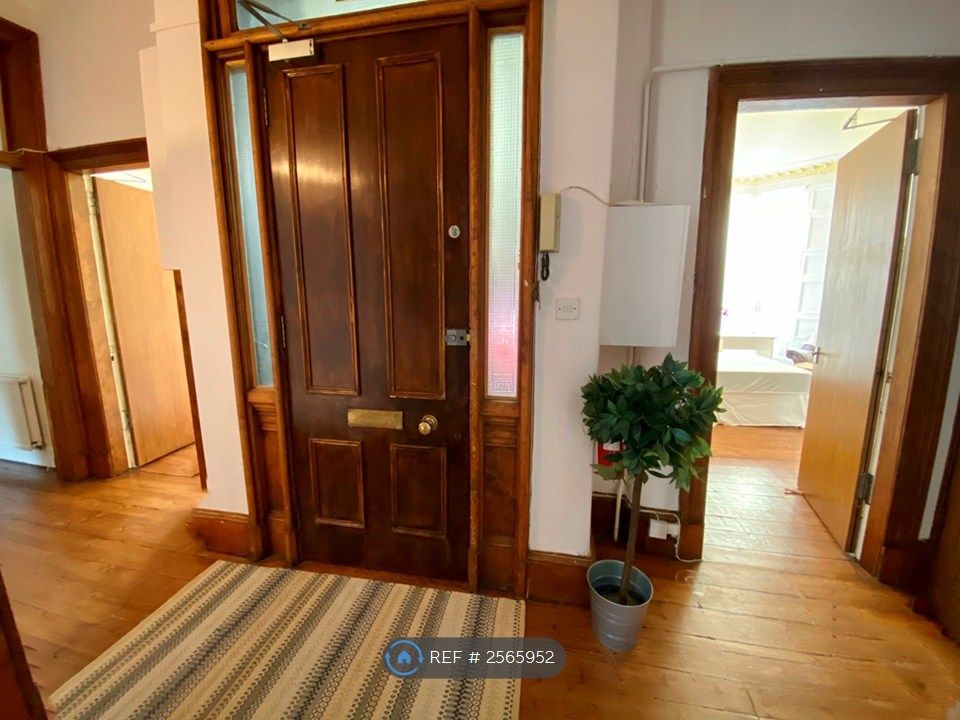 Property photo 3 of 15 Hallway
