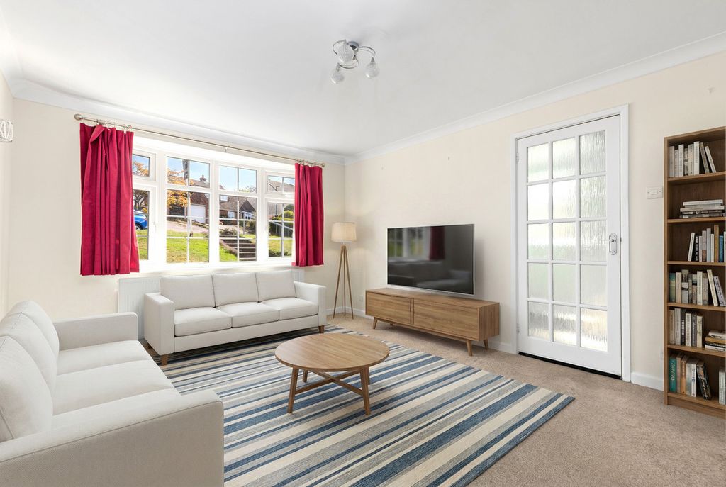 Property photo 2 of 10