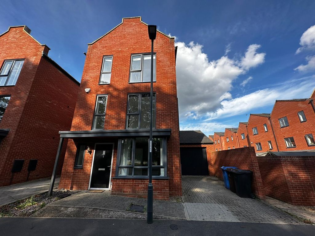 Property photo 1 of 12 Front