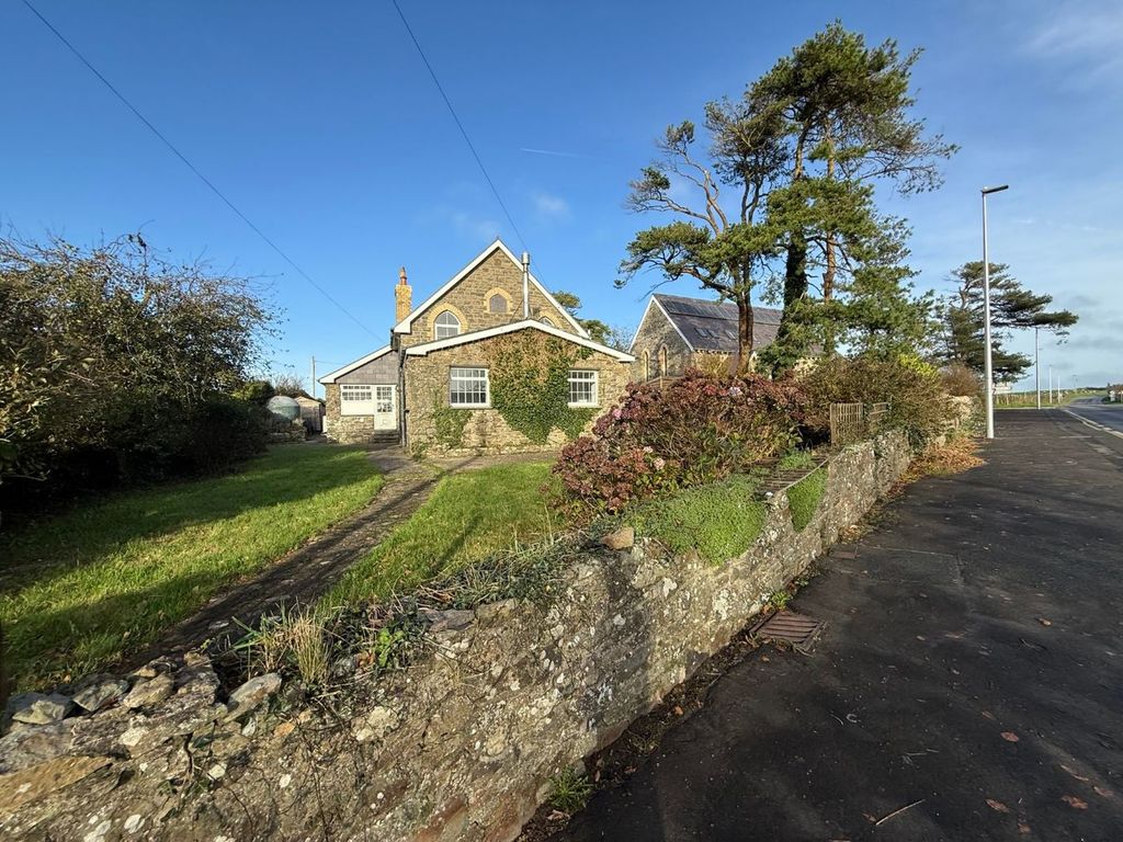 Property photo 1 of 46