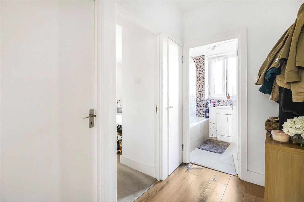 Property photo 2 of 17 Picture No. 03