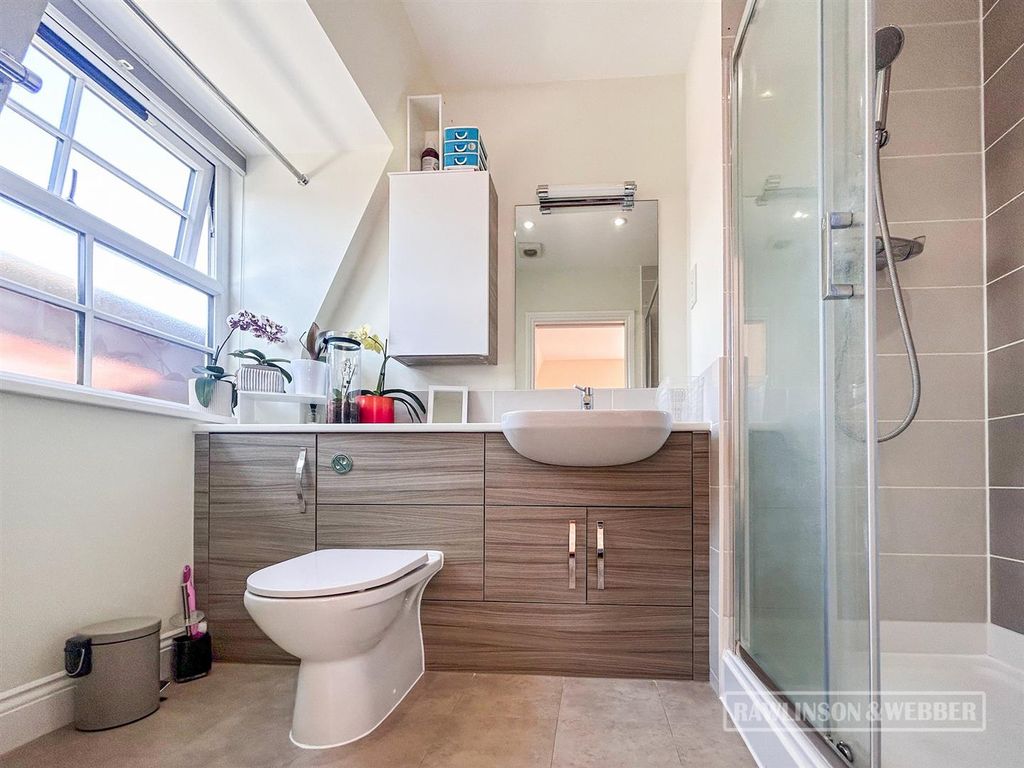 Additional image 8 of 3 bed flat for saleQueens Reach, East Molesey KT8
