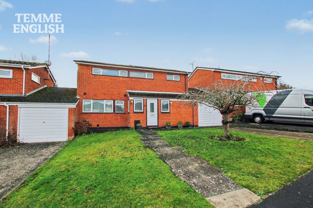 Property photo 1 of 28