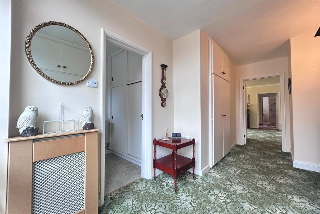 Property photo 2 of 15 Entrance Hallway
