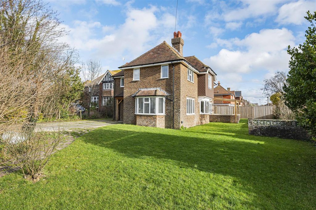 Property photo 3 of 28 Front