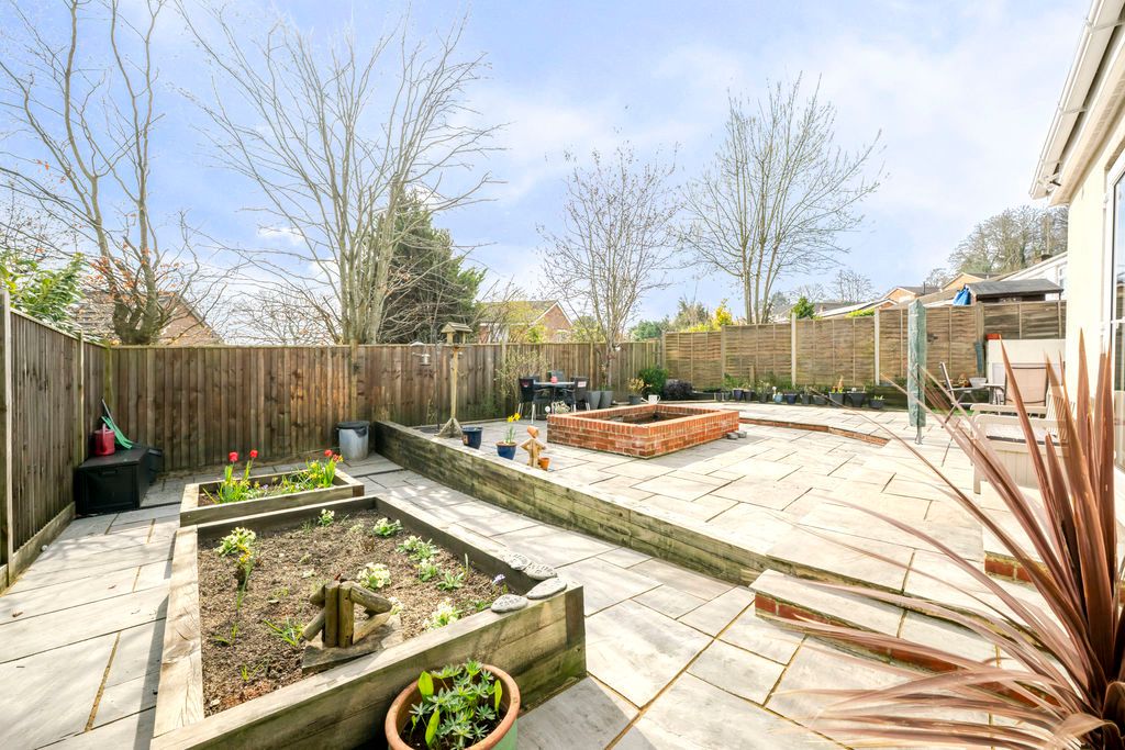 Property photo 3 of 16 Photo 12