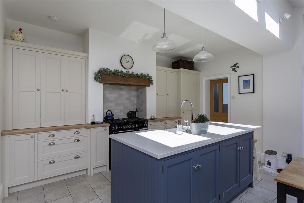 Property photo 2 of 45 176_Bishopthorpe_Road_34.Jpg