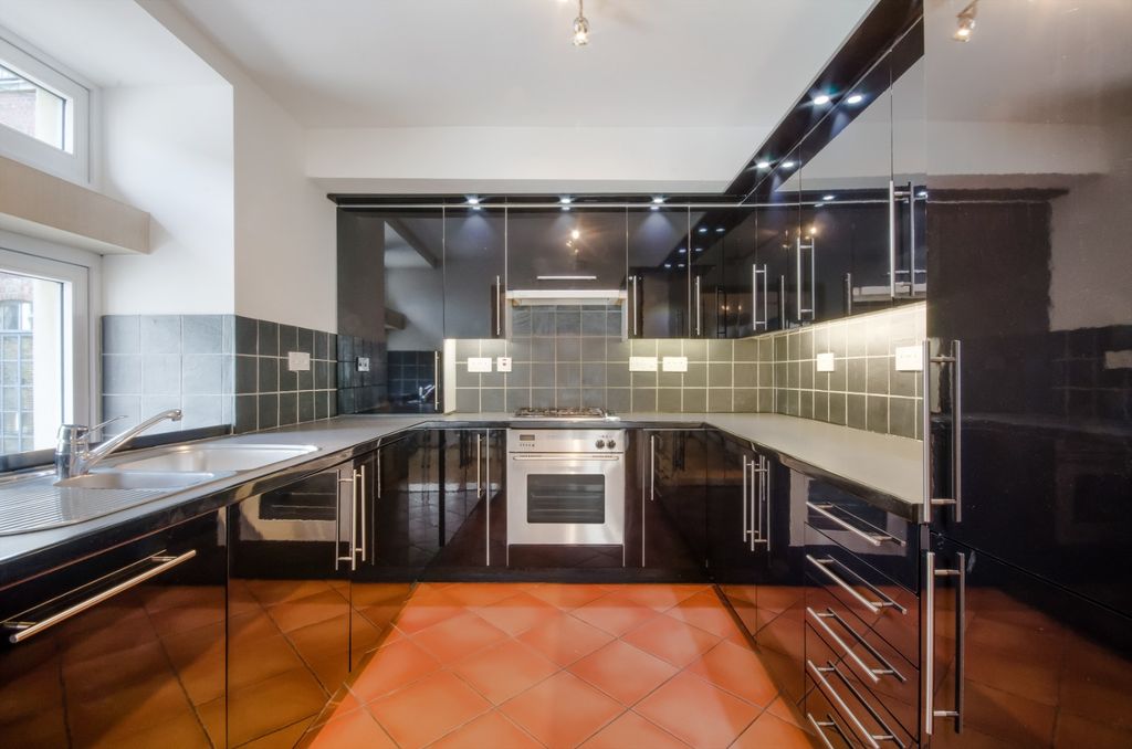Property photo 2 of 11 3138263