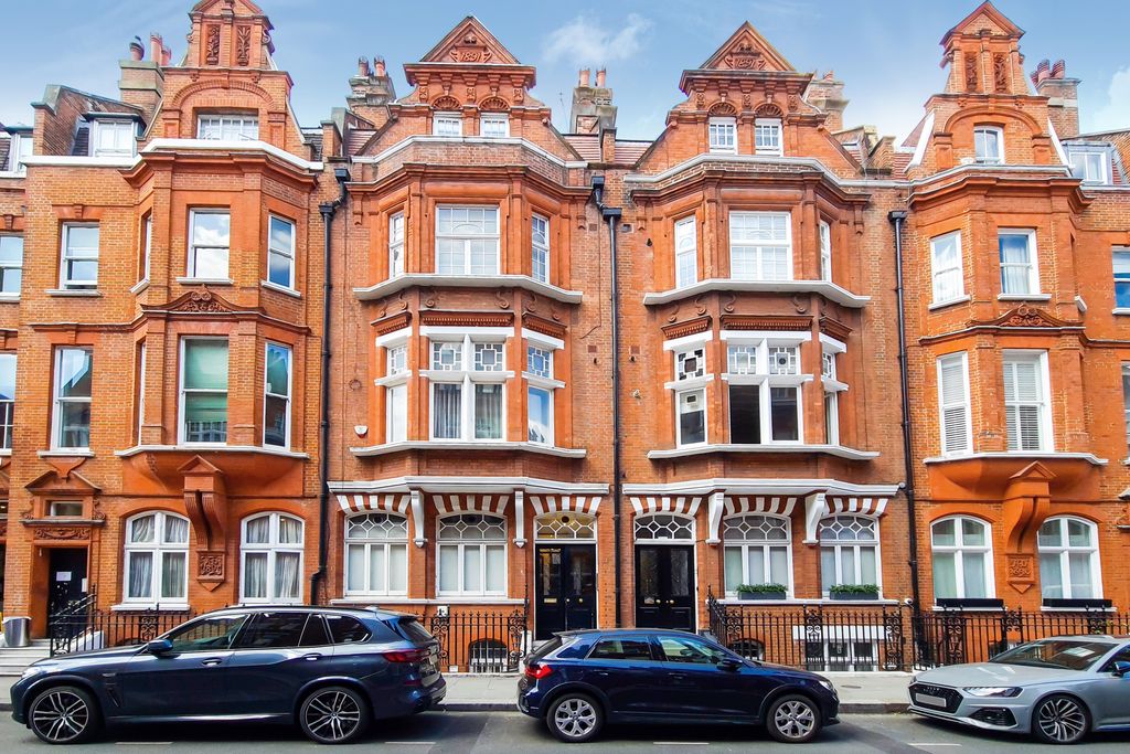 Property photo 3 of 9 0_Exterior-0