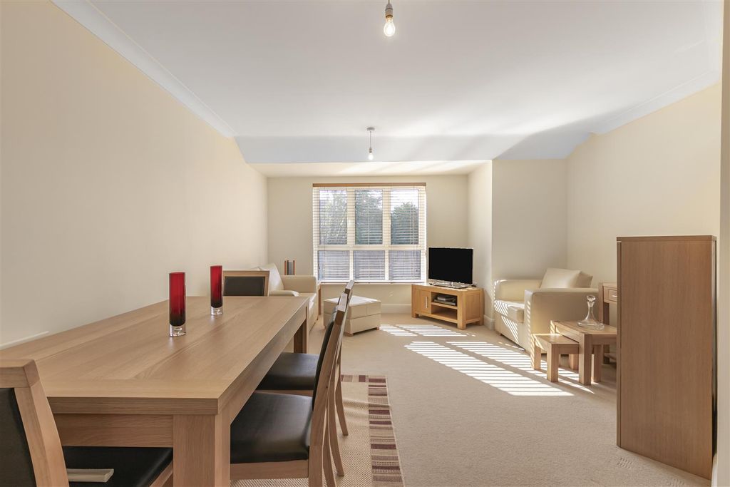 Property photo 2 of 15 Img_9043.Jpg