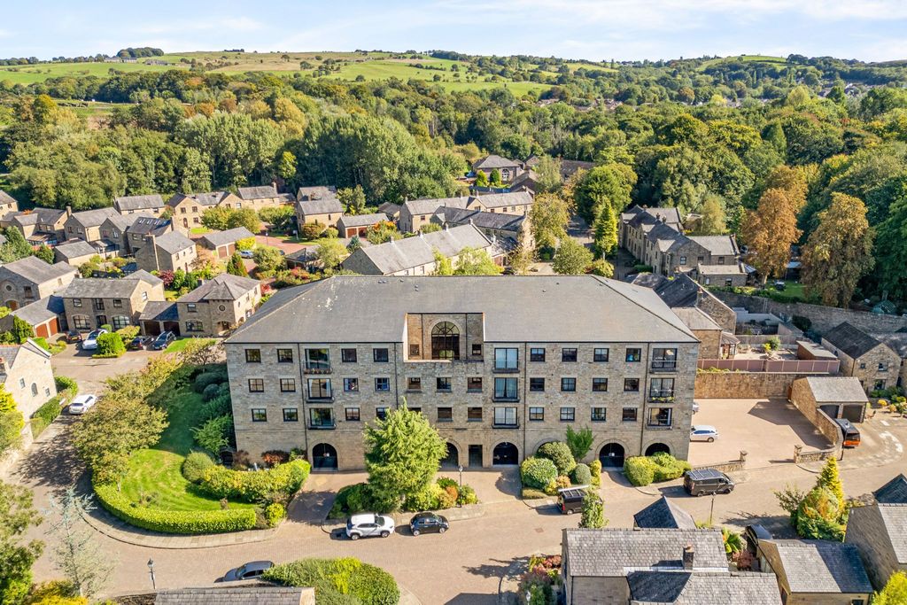 Property photo 2 of 31 Photograph 2